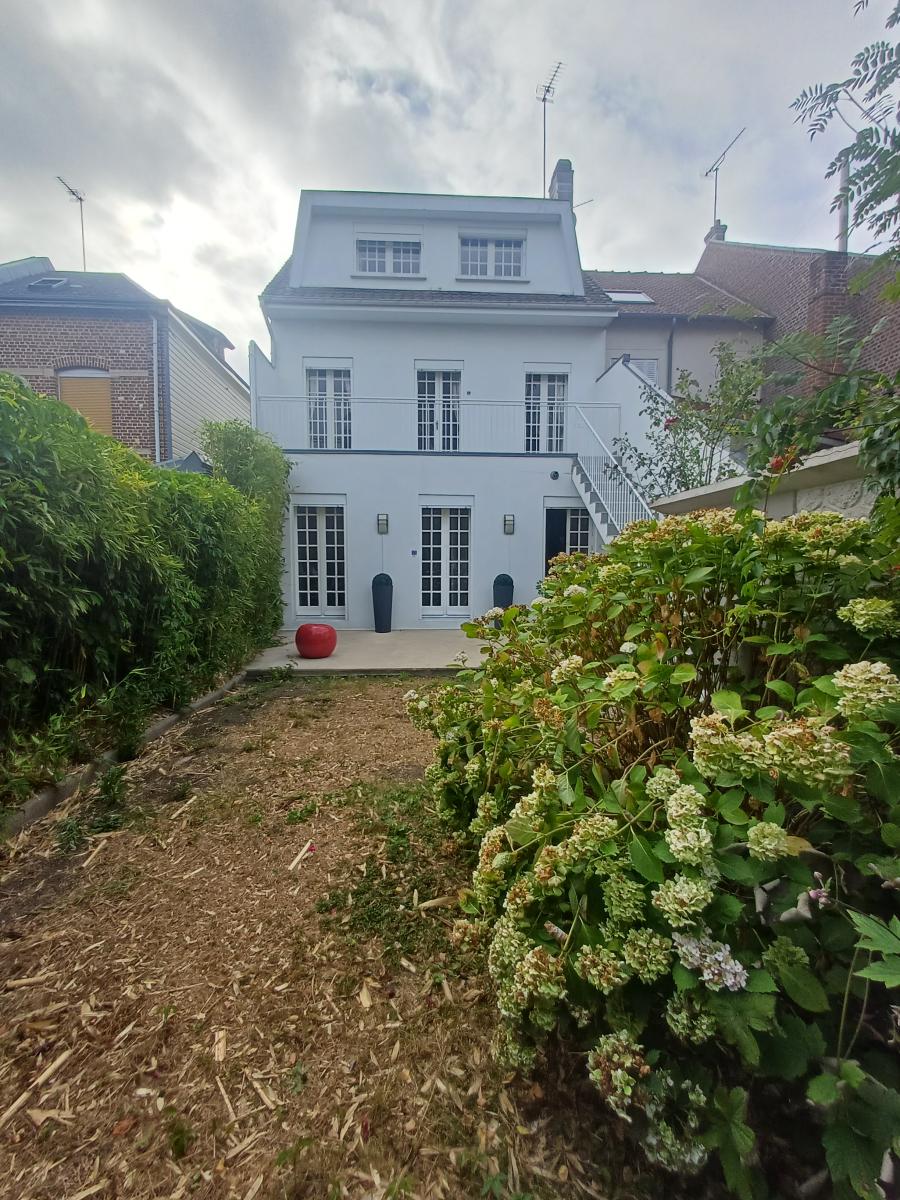 Maison 6 pièces 134 m² · à Amiens · 134 m² · 382 950 €
