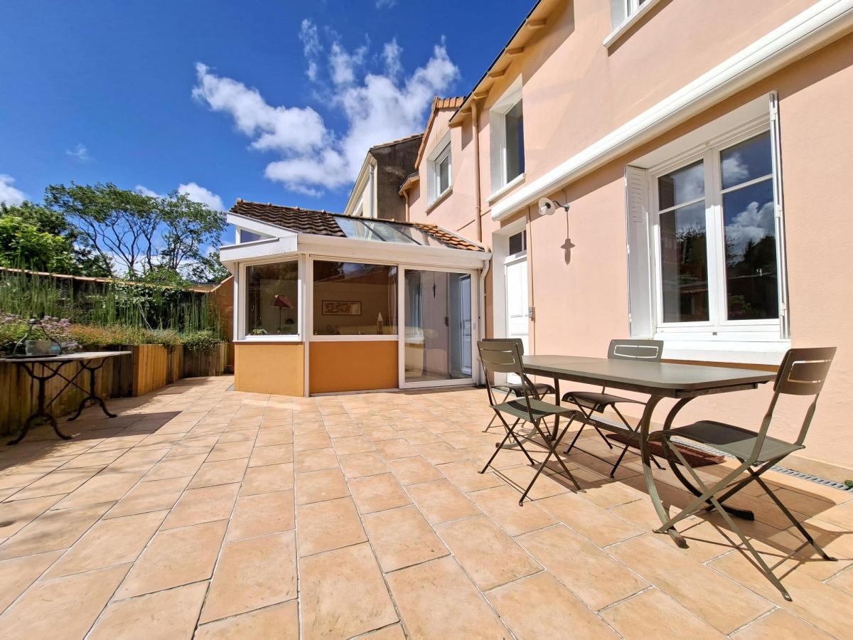Maison 7 pièces 146 m² · à Nantes · 146 m² · 587 035 €