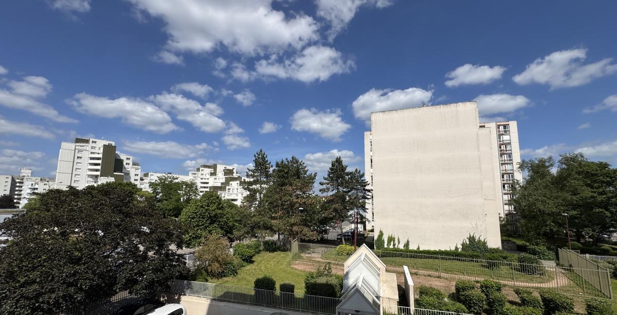 Appartement 4 pièces 84 m² · à Le Petit-Quevilly · 84,2 m² · 99 750 €