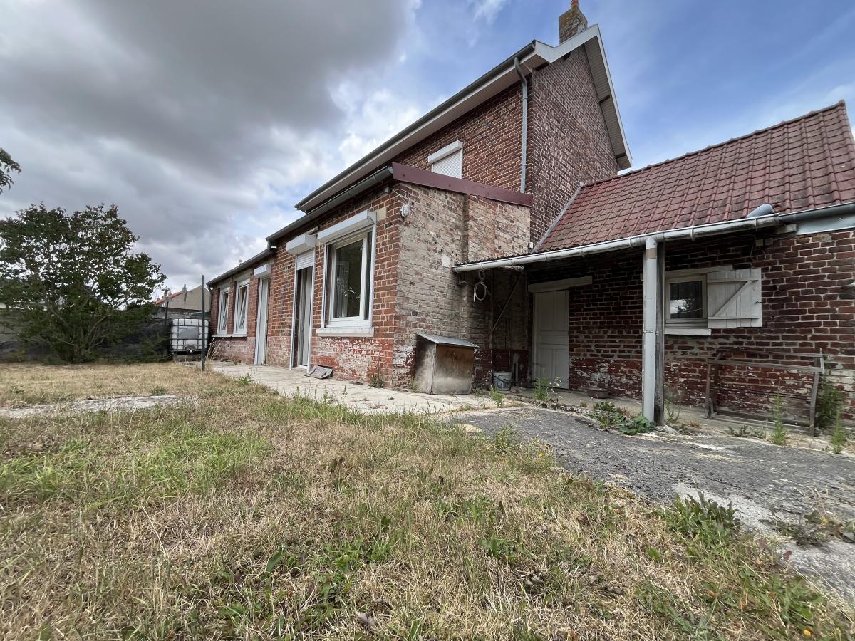 Maison 5 pièces 114 m² · à Saint-Venant · 114 m² · 137 070 €