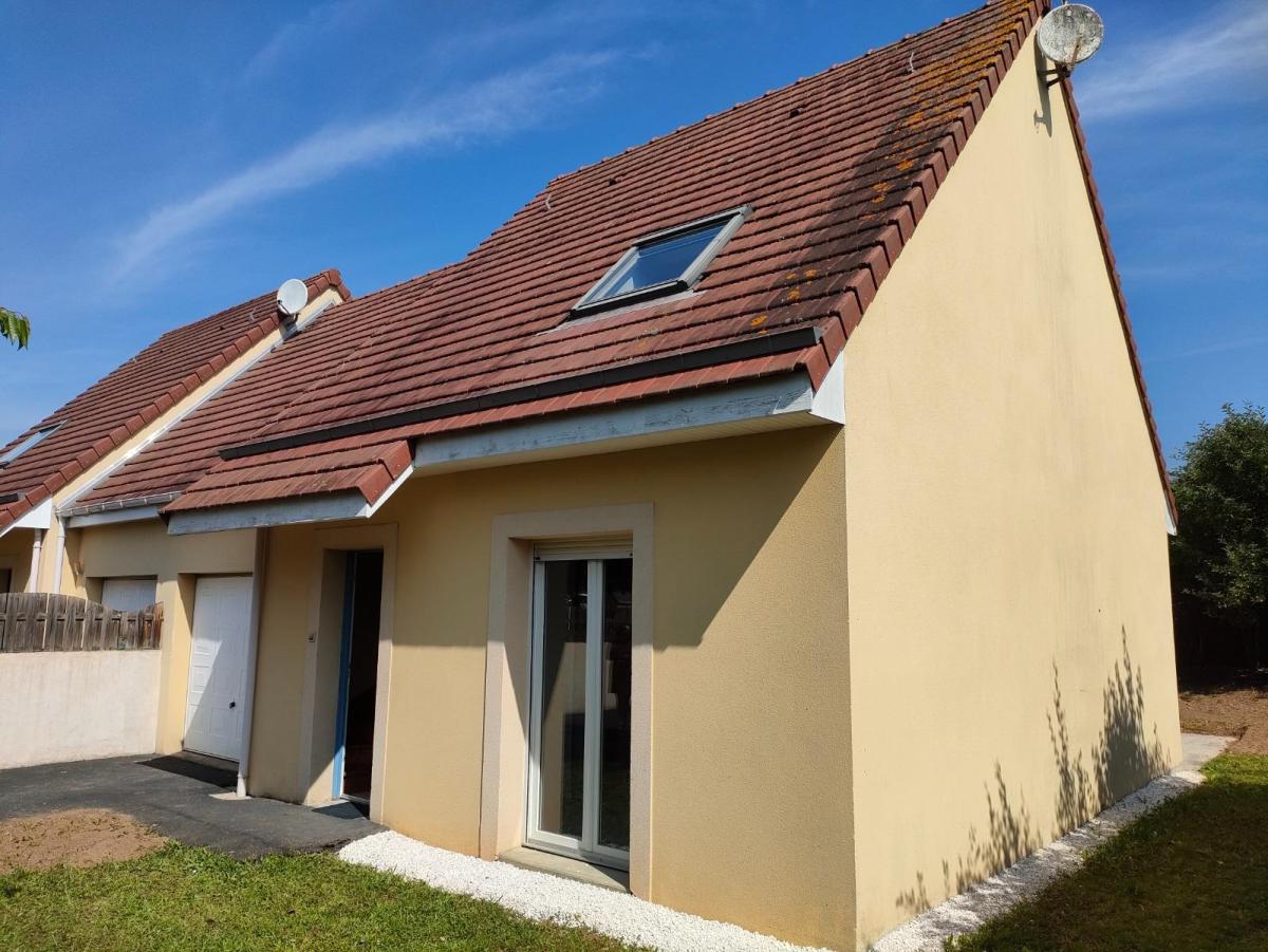 Maison 4 pièces 85 m² · à Ifs · 85 m² · 950 €/mois
