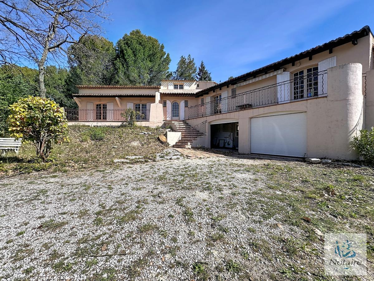 Maison 10 pièces 152 m² · à Éguilles · 151,6 m² · 785 000 €