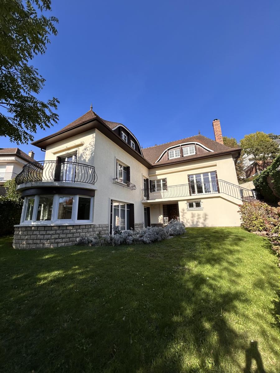 Maison 7 pièces 183 m² · à Sainte-Adresse · 183 m² · 448 000 €