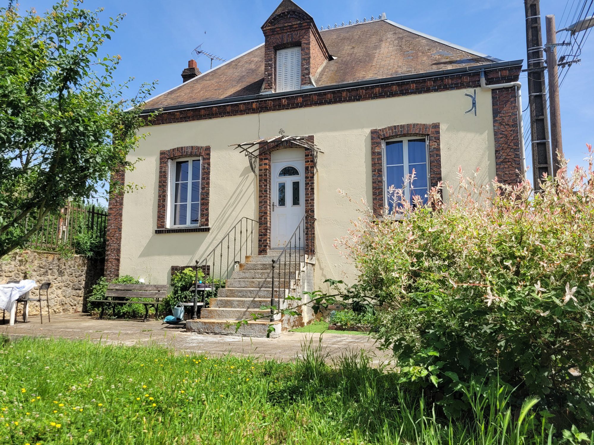 Maison 4 pièces 100 m² · à Nogent-le-Rotrou · 99,9 m² · 116 600 €