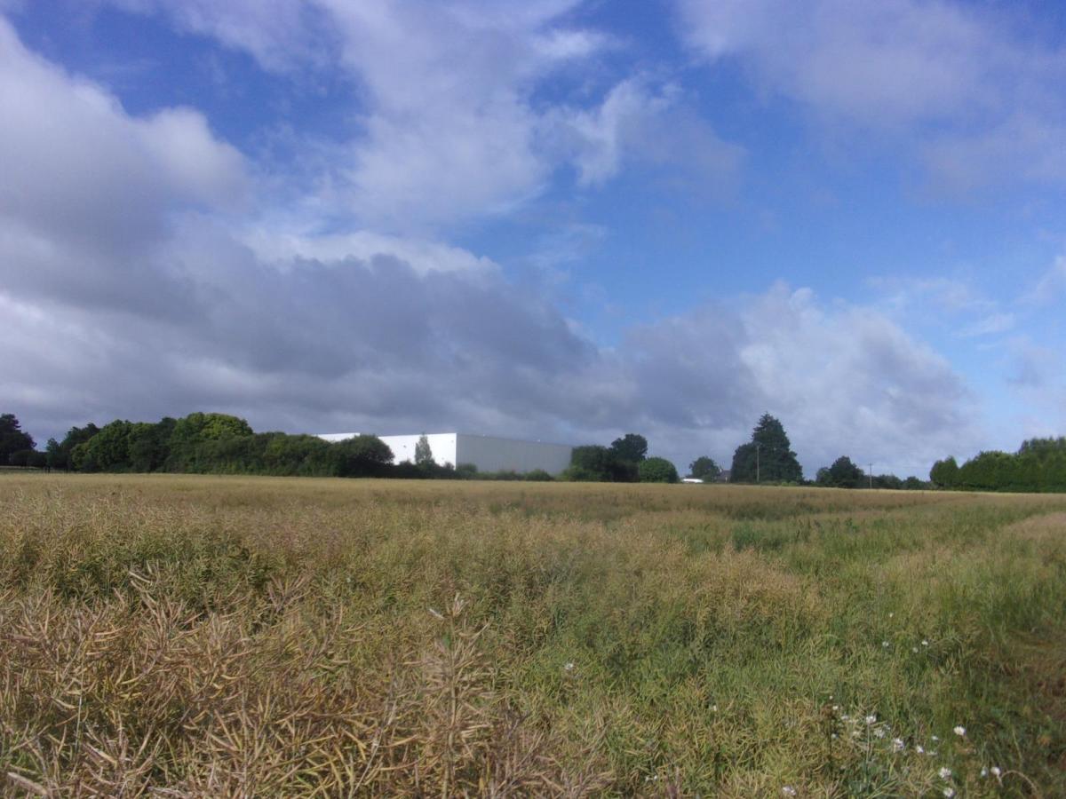 Terrain 9758 m² · à Carentoir · 75 500 €