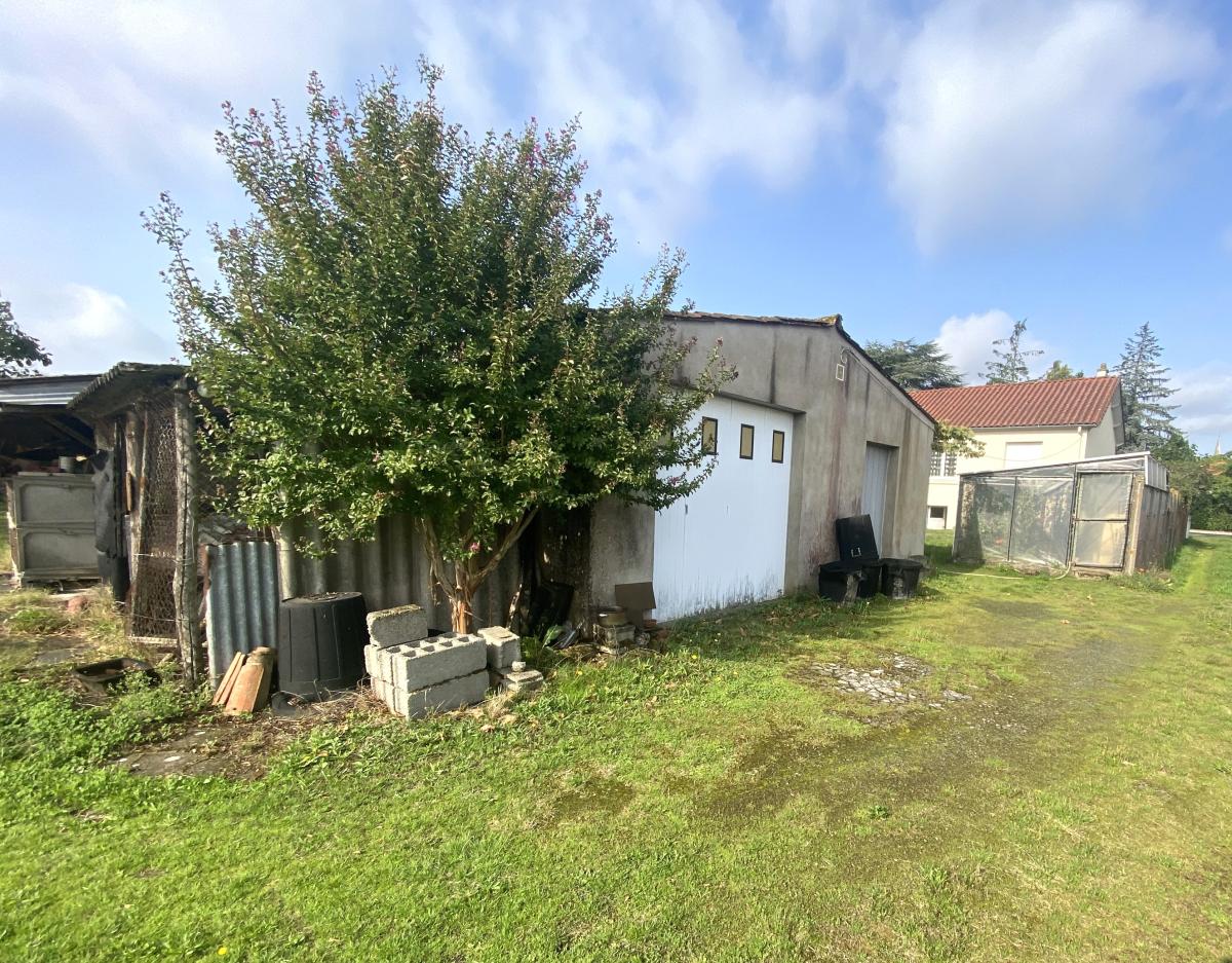 Parking 85 m² · à Cugand-la-Bernardière · 85 m² · 121 180 €