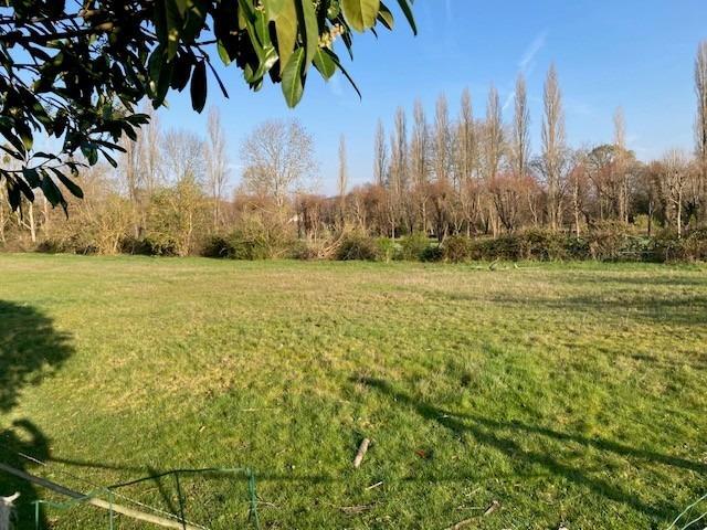 SAINT PIERRE DE MANNEVILLE - Parcelle de terrain de 1692 m² à bâtir · à Saint-Pierre-de-Manneville · 120 700 €