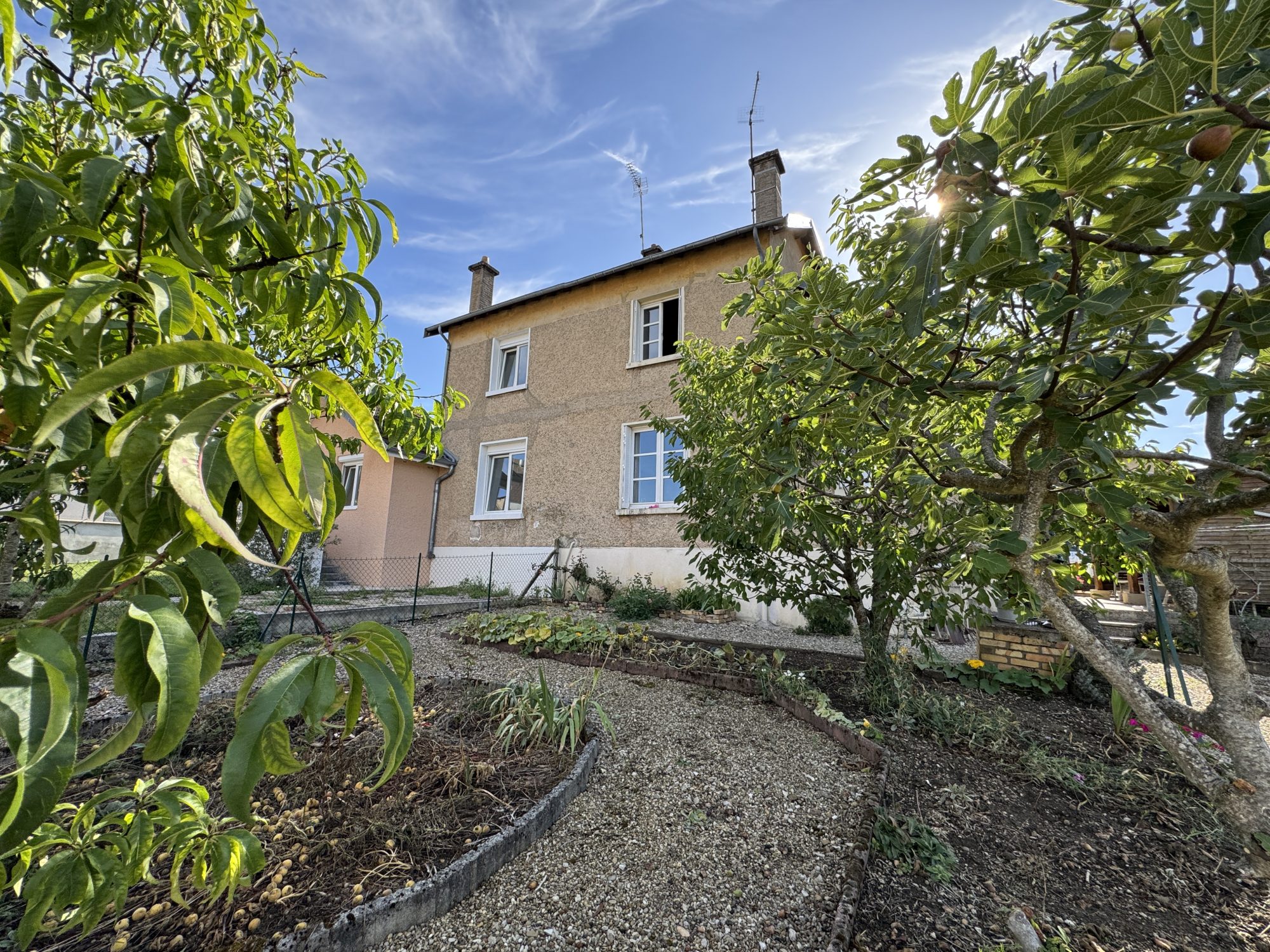 Maison 4 pièces 74 m² · à Dole · 74 m² · 135 000 €
