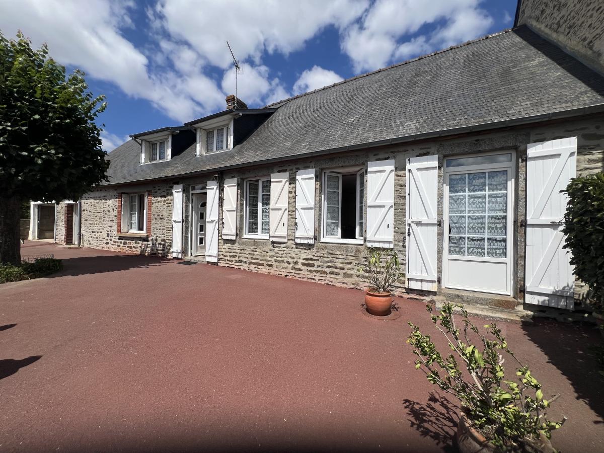 Maison 4 pièces 95 m² · à Tessé-Froulay · 95 m² · 84 500 €