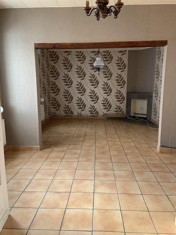 Maison 2 pièces 81 m² · à Quéant · 81 m² · 70 000 €