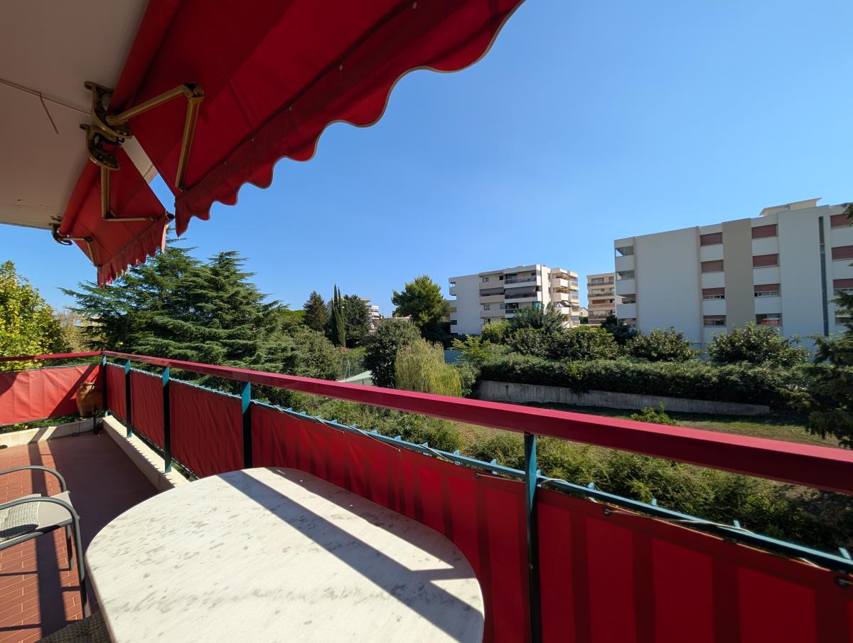Appartement 3 pièces 60 m² · à Antibes · 60 m² · 296 800 €