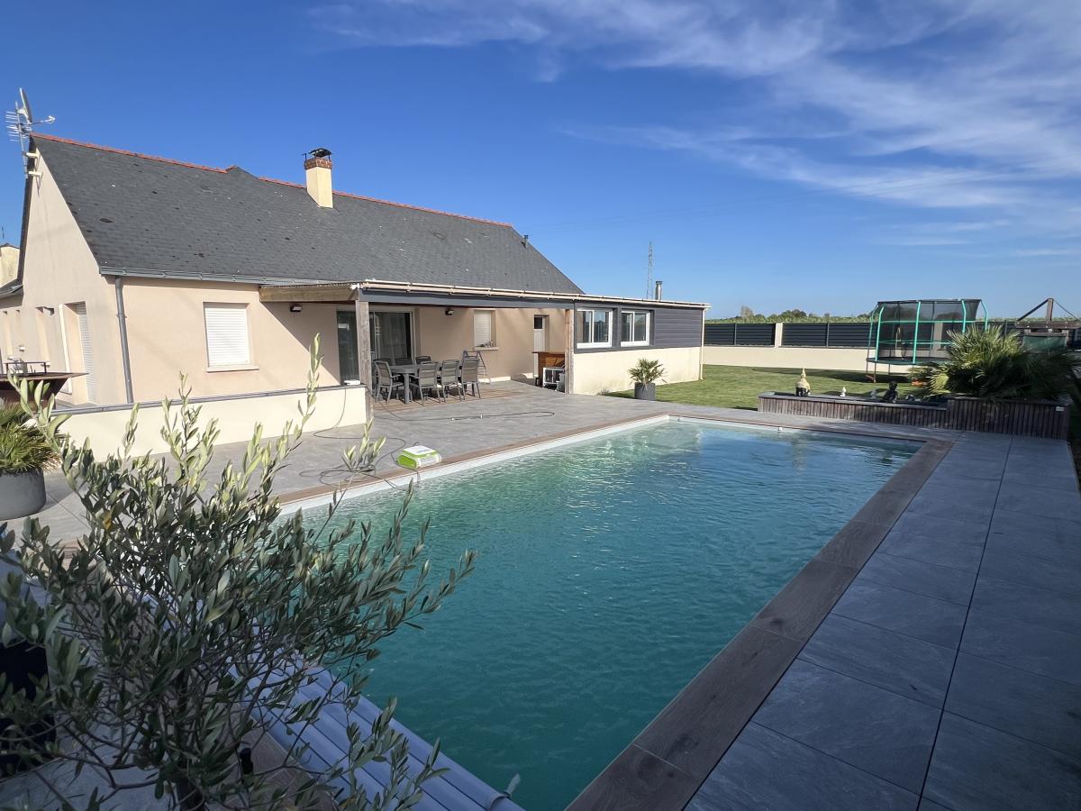 Maison 7 pièces 123 m² · à Corzé · 123 m² · 355 300 €