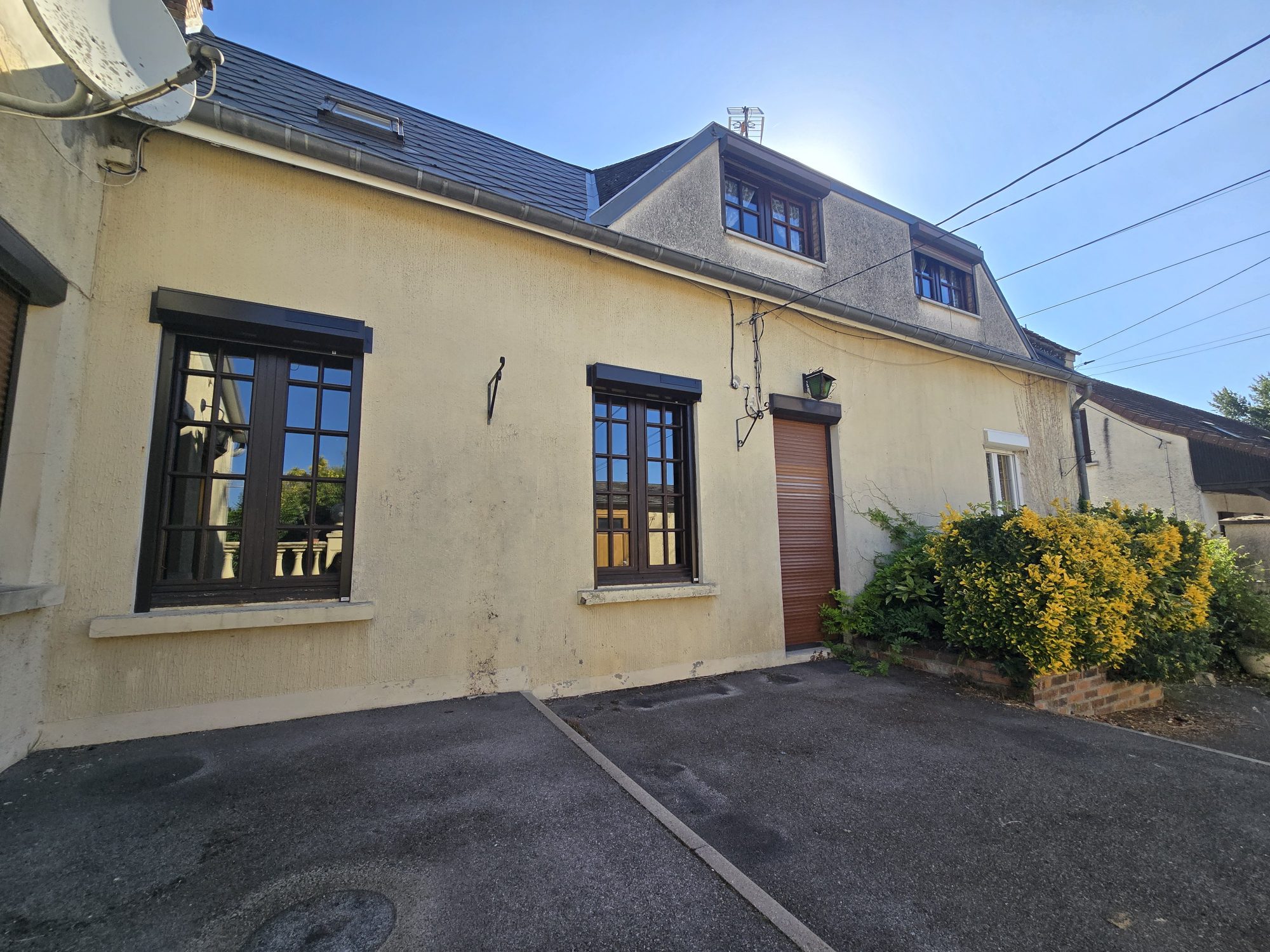 Maison 6 pièces 142 m² · à Mézières-sur-Oise · 141,7 m² · 149 300 €