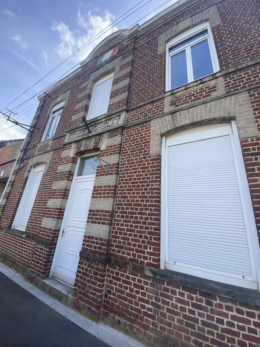 Immeuble 354 m² · à Seclin · 354 m² · 280 000 €