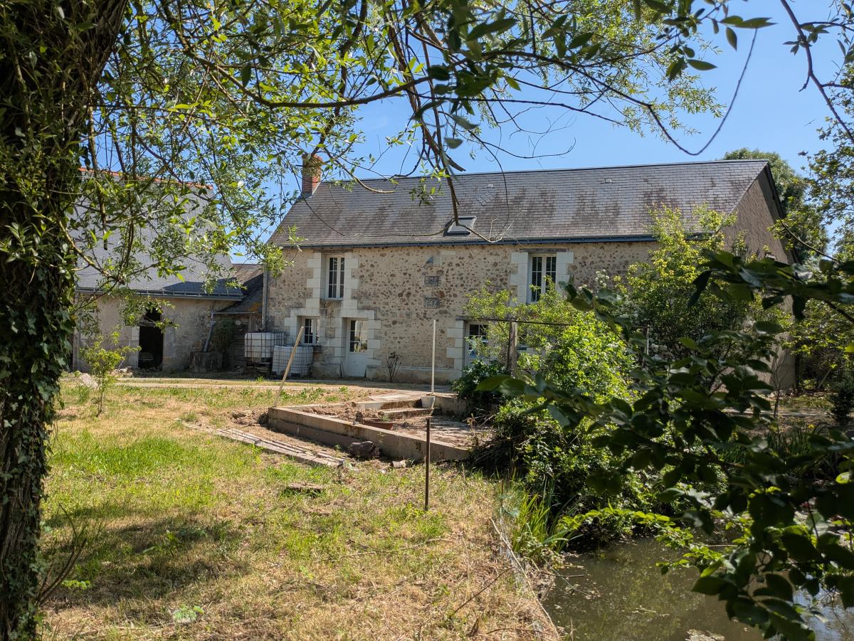 Maison 4 pièces 150 m² · à Thilouze · 150 m² · 240 000 €