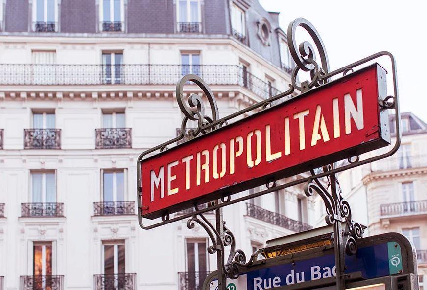 Local commercial 131 m² · à Paris 7e Arrondissement · 130,6 m² · 3 890 000 €