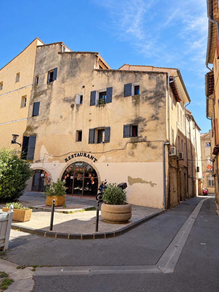 Immeuble 203 m² · à Carpentras · 203 m² · 336 000 €