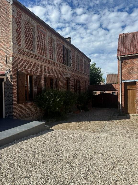 Maison 10 pièces 213 m² · à Maing · 212,5 m² · 486 500 €