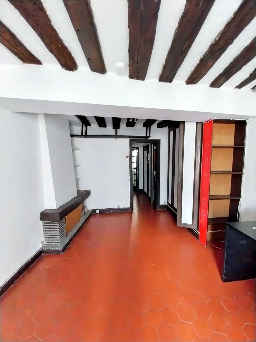 Appartement 1 pièce 24 m² · à Paris 1er Arrondissement · 23,6 m² · 295 000 €