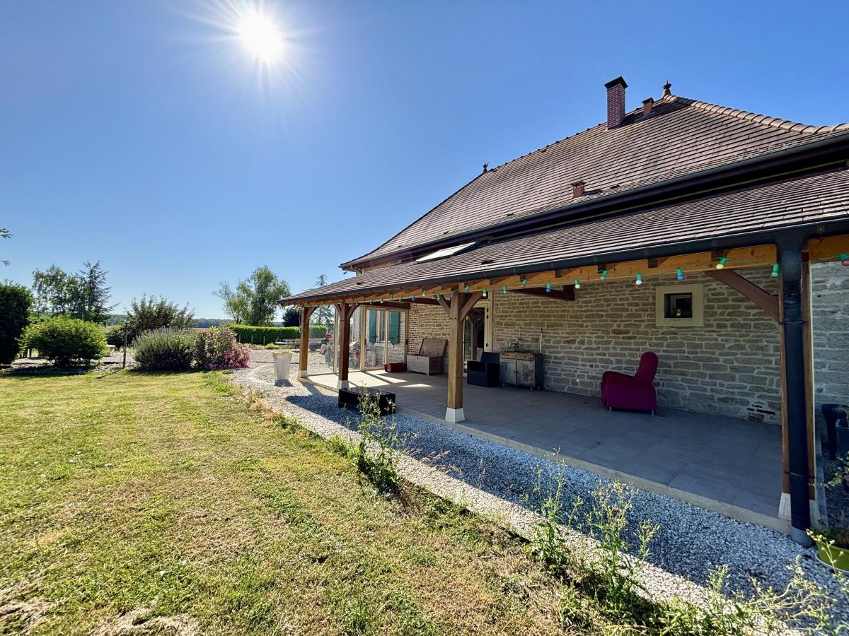 Maison 194 m² · à Demigny · 194 m² · 639 000 €