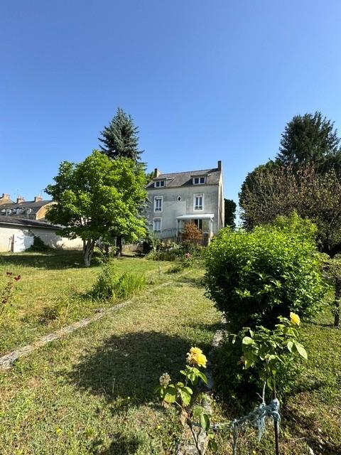 Maison 7 pièces 156 m² · à Noyen-sur-Sarthe · 156 m² · 314 000 €