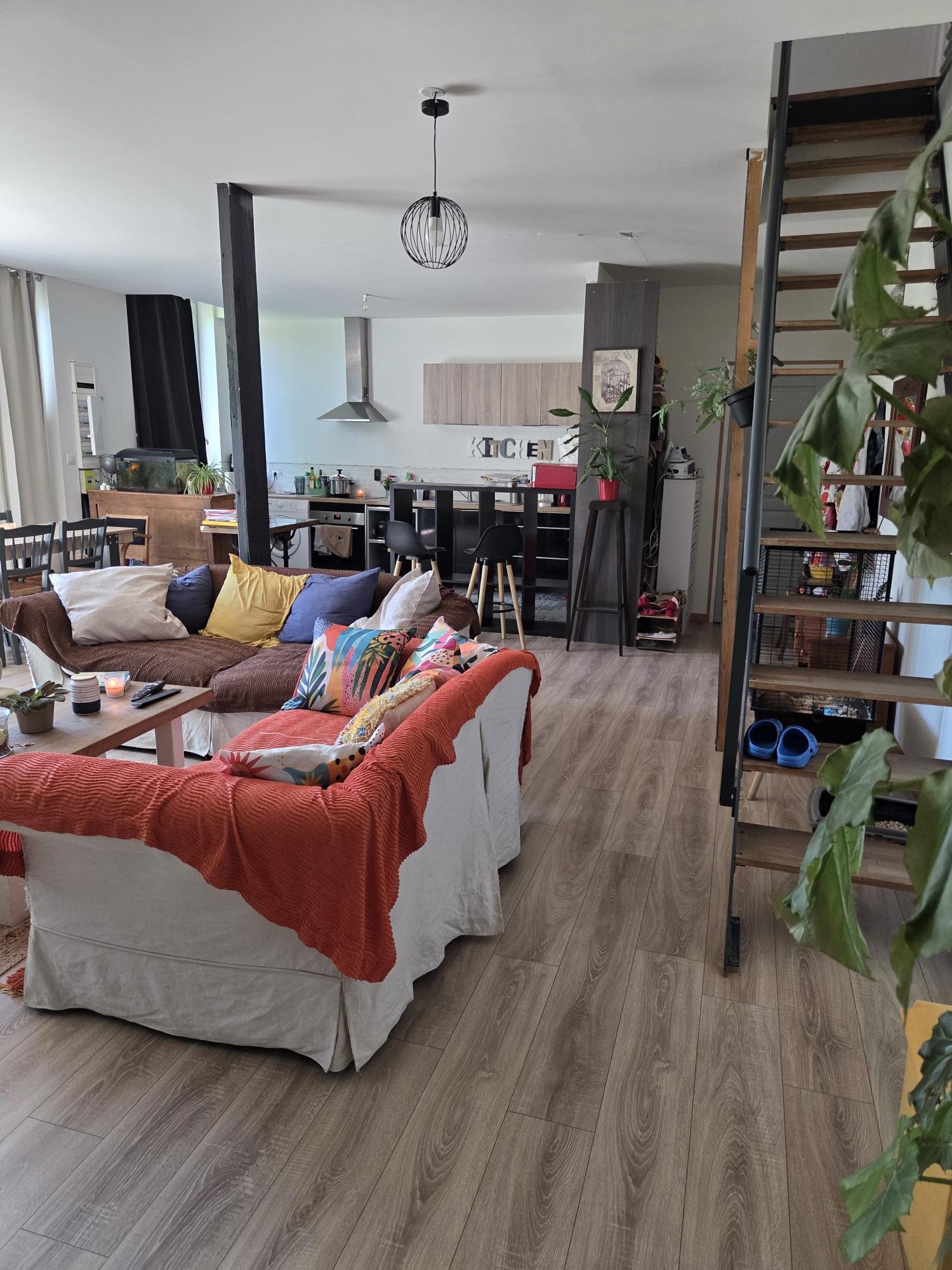 Maison 4 pièces 90 m² · à Saint-Quentin · 90 m² · 880 €/mois