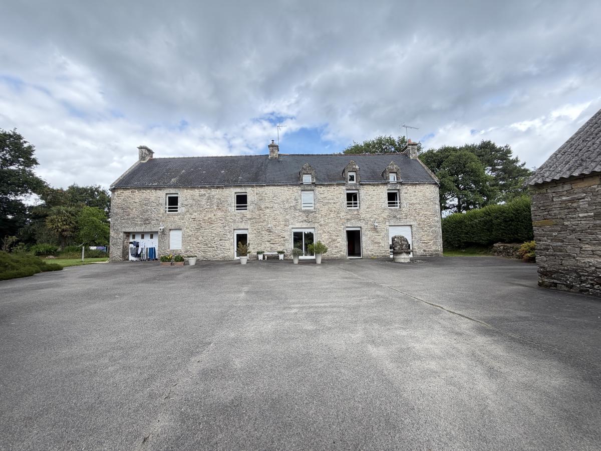 Maison 7 pièces 206 m² · à Languidic · 206 m² · 395 120 €