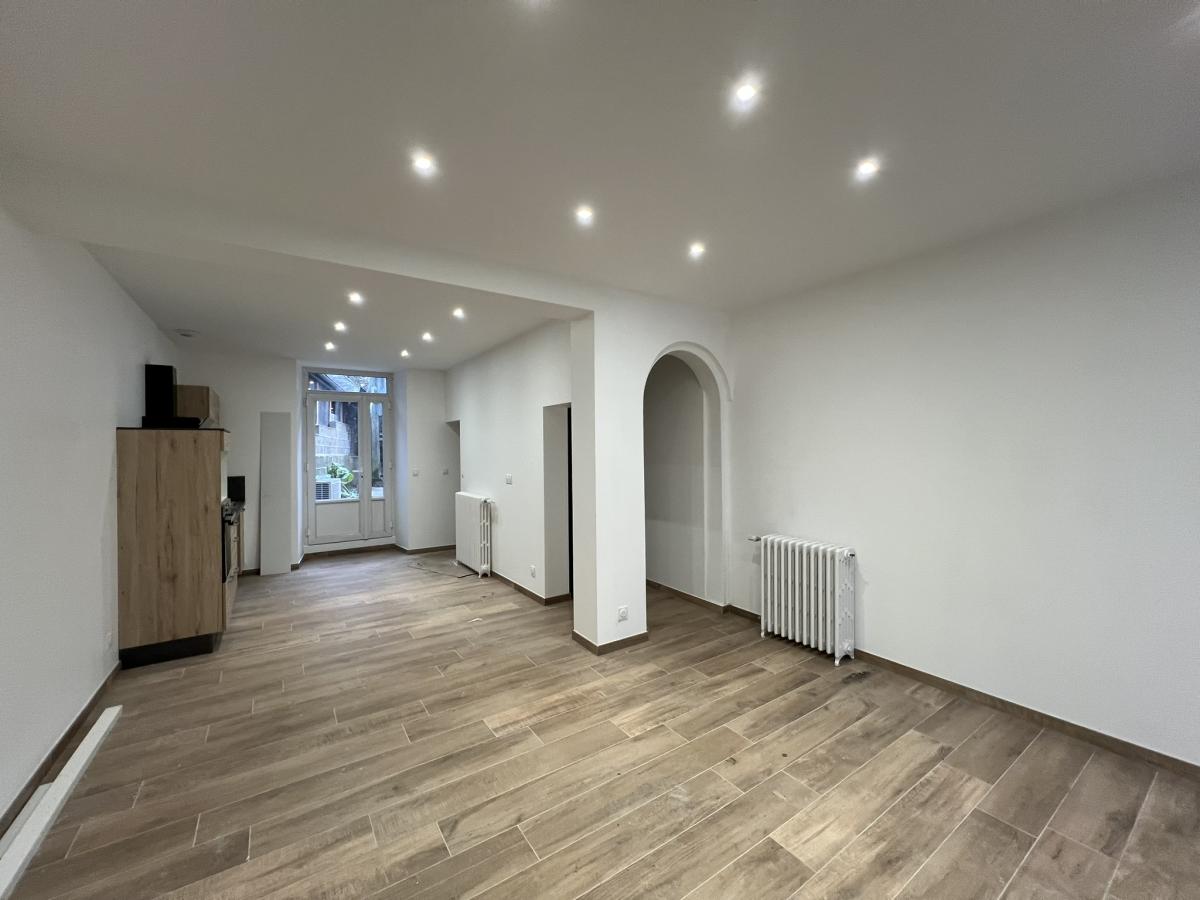 Maison 5 pièces 90 m² · à Cossé-le-Vivien · 90 m² · 730 €/mois