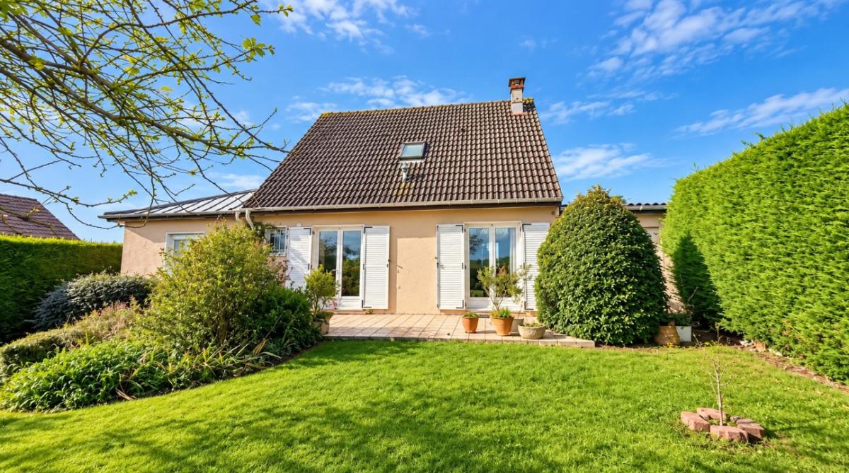 Maison 5 pièces 122 m² · à Saint-Léonard · 122 m² · 241 500 €