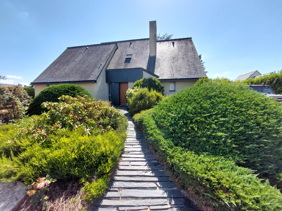 Maison 4 pièces 103 m² · à Saint-Juvat · 103 m² · 242 550 €