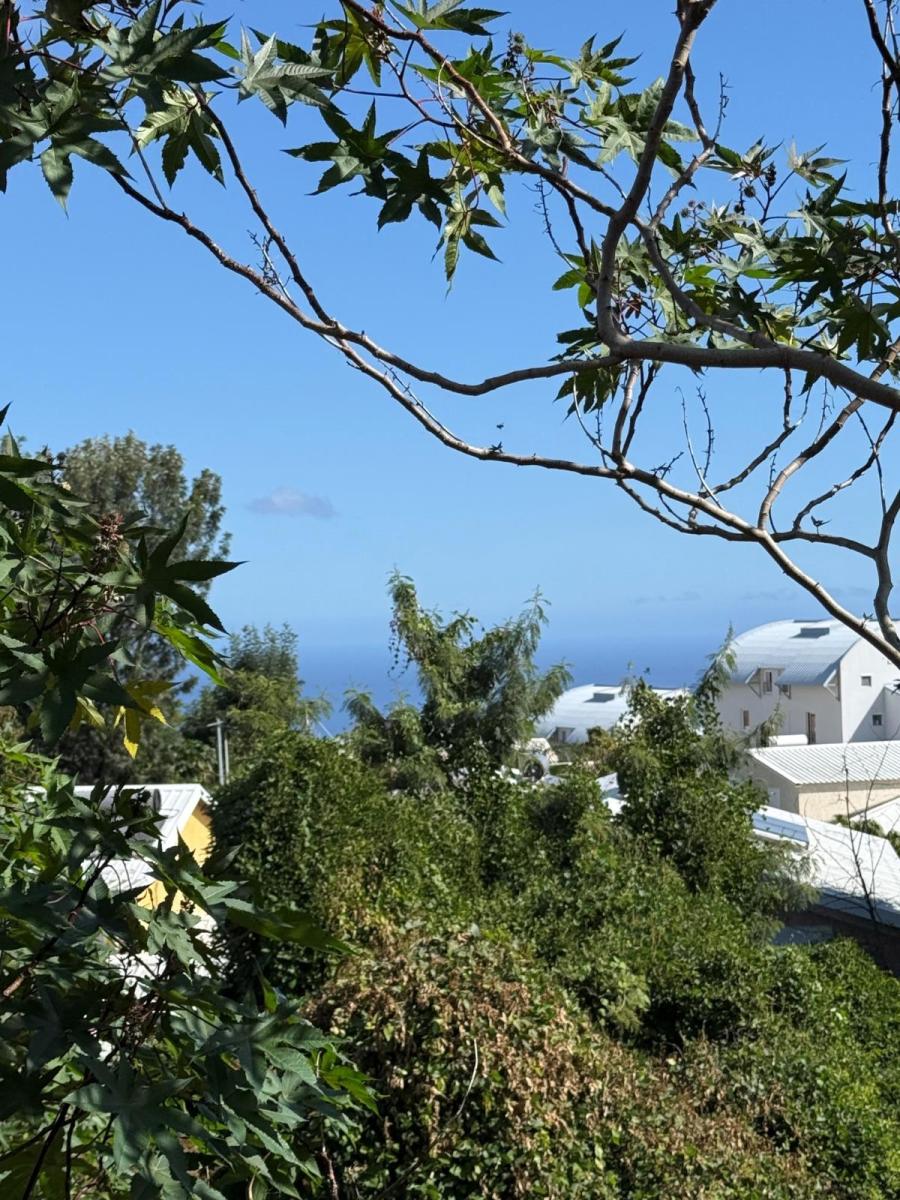 Terrain à bâtir quartier calme saint pierre 400 · à Saint-Pierre · 189 900 €