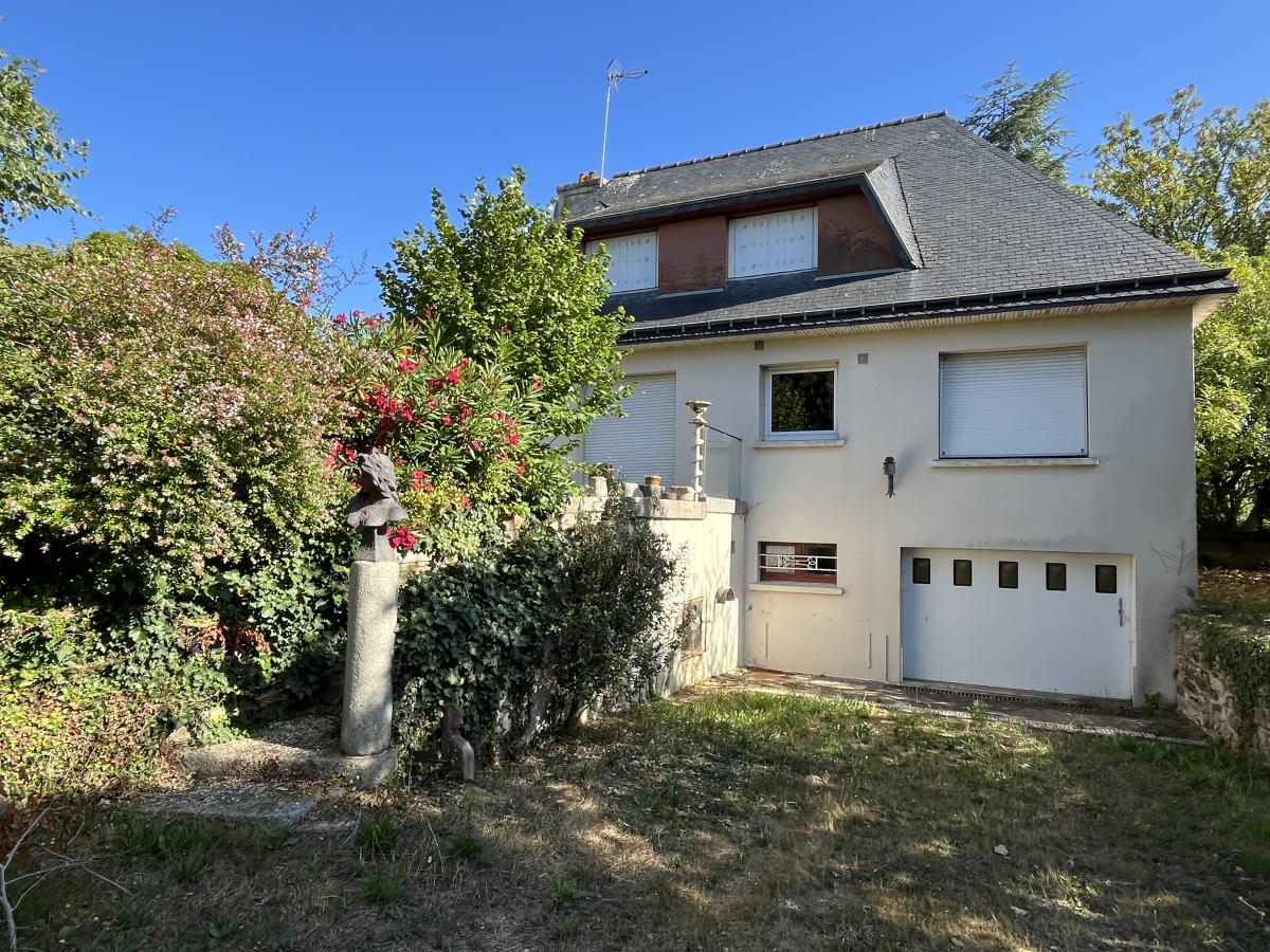 Maison 5 pièces 136 m² · à Bréhand · 136 m² · 211 710 €