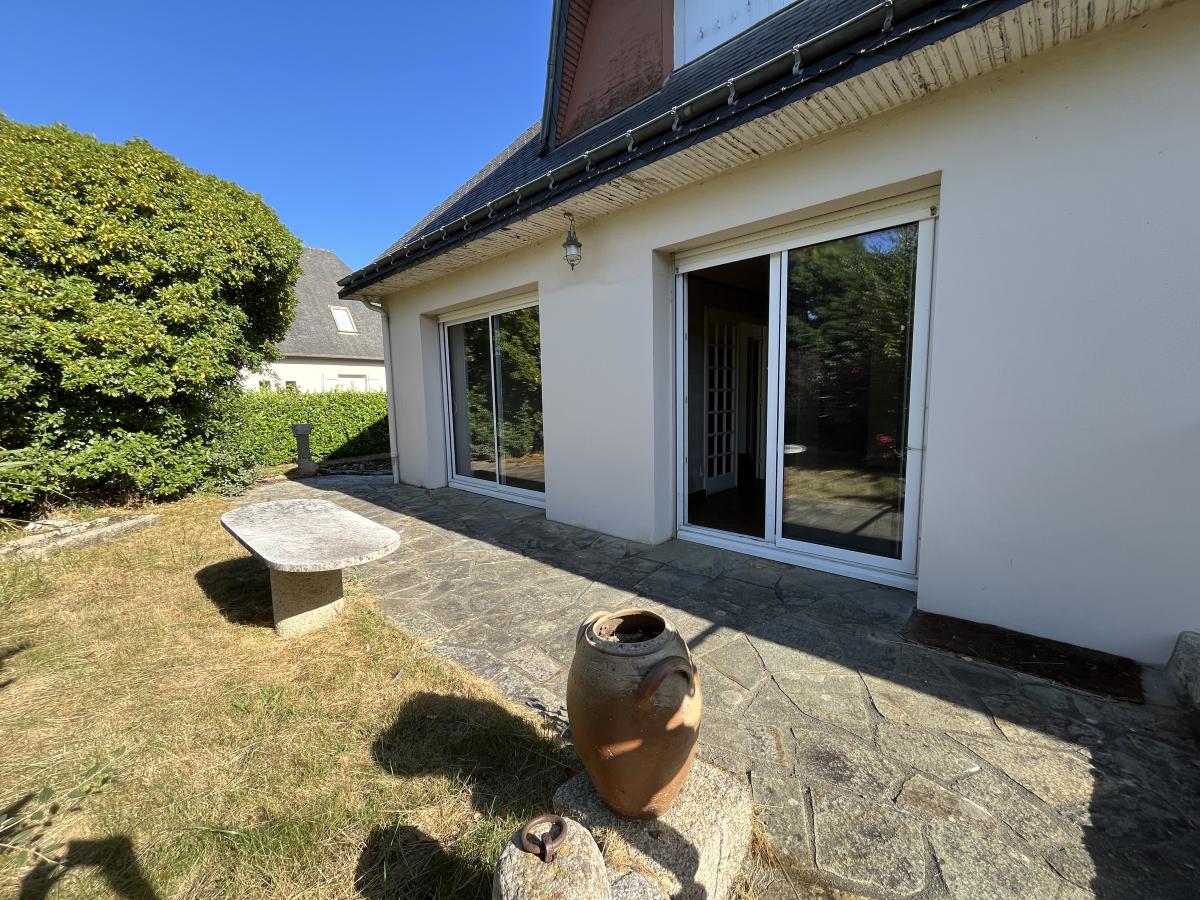 Maison 5 pièces 136 m² · à Bréhand · 136 m² · 211 710 €