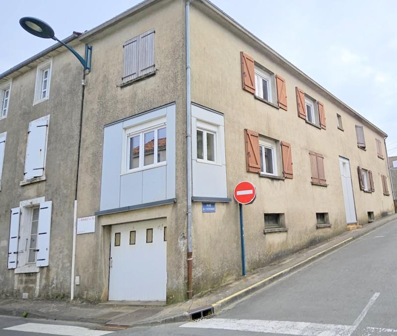 Maison 5 pièces 185 m² · à La Châtaigneraie · 185 m² · 130 200 €
