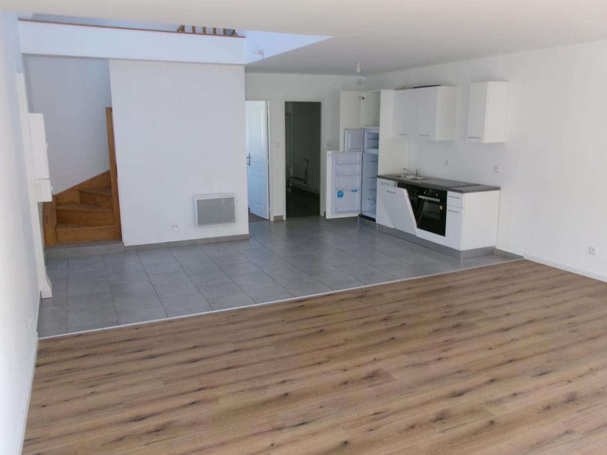 Appartement 3 pièces 84 m² · à Allouagne · 84 m² · 750 €/mois