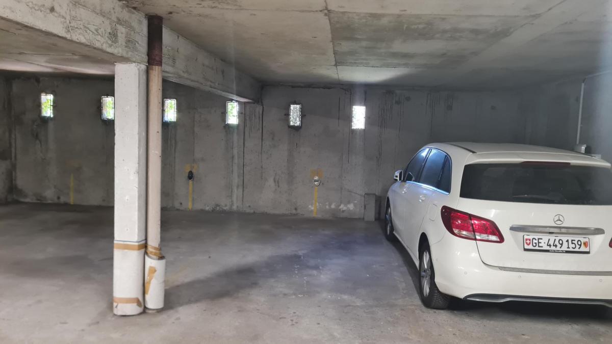 Parking 14 m² · à Saint-Nazaire · 14 m² · 25 000 €