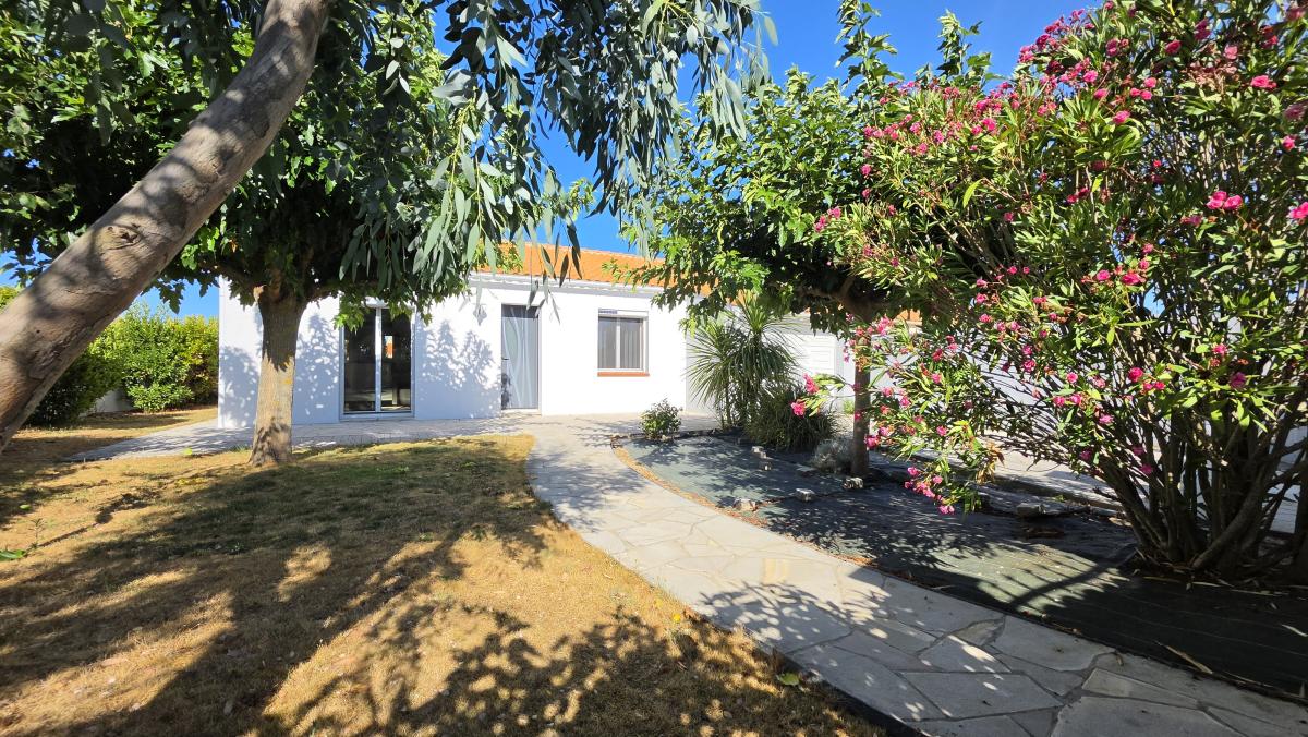 Maison 4 pièces 84 m² · à Bouin · 84 m² · 229 300 €