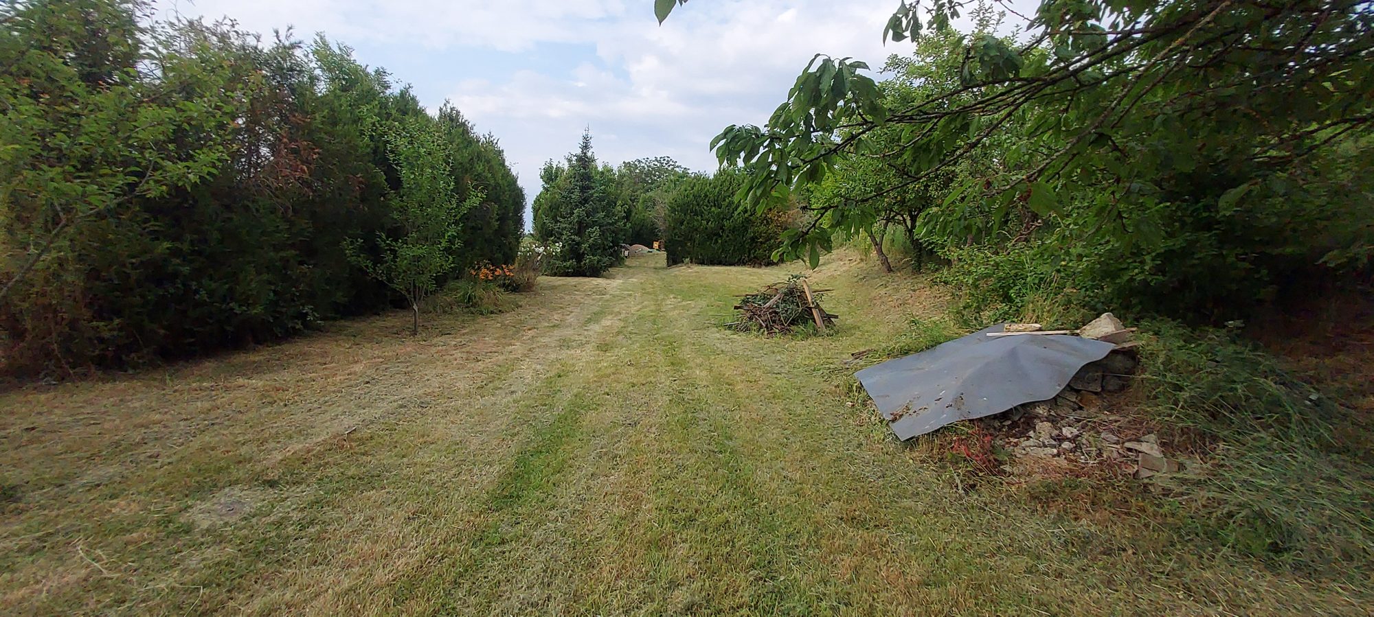 Réseau des notaires · à Sablons sur Huisne · 17 000 €