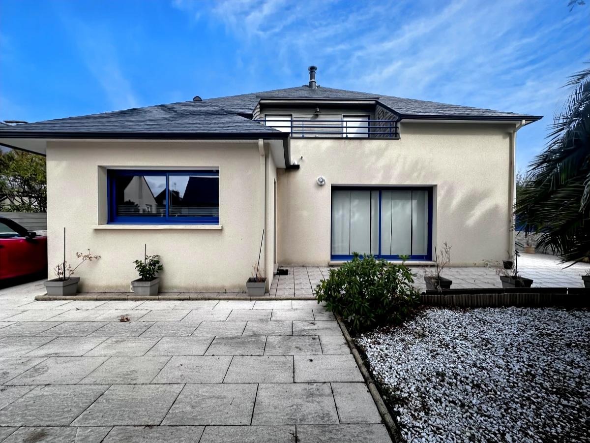 Maison 187 m² · à Saint-Avé · 187 m² · 745 373 €