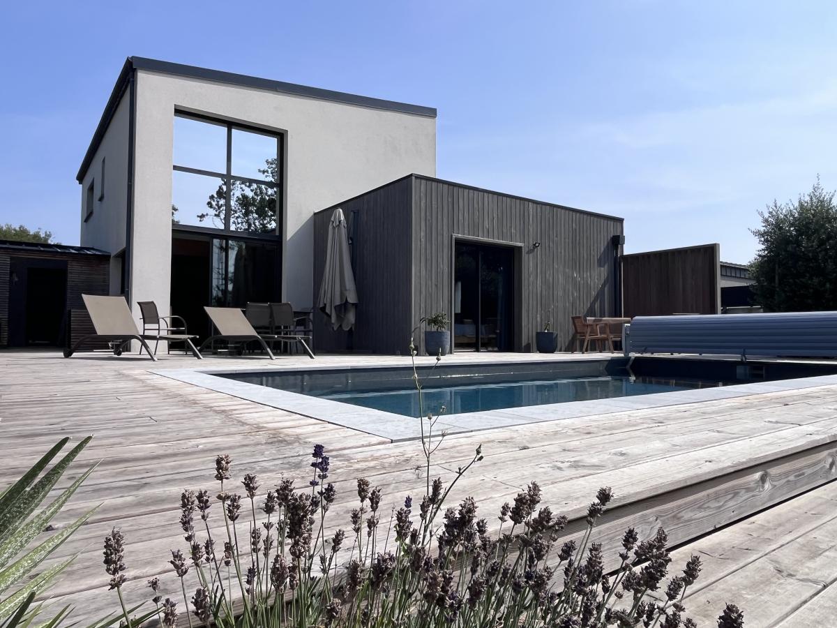 Maison 6 pièces 140 m² · à Montmartin-sur-Mer · 140 m² · 546 000 €