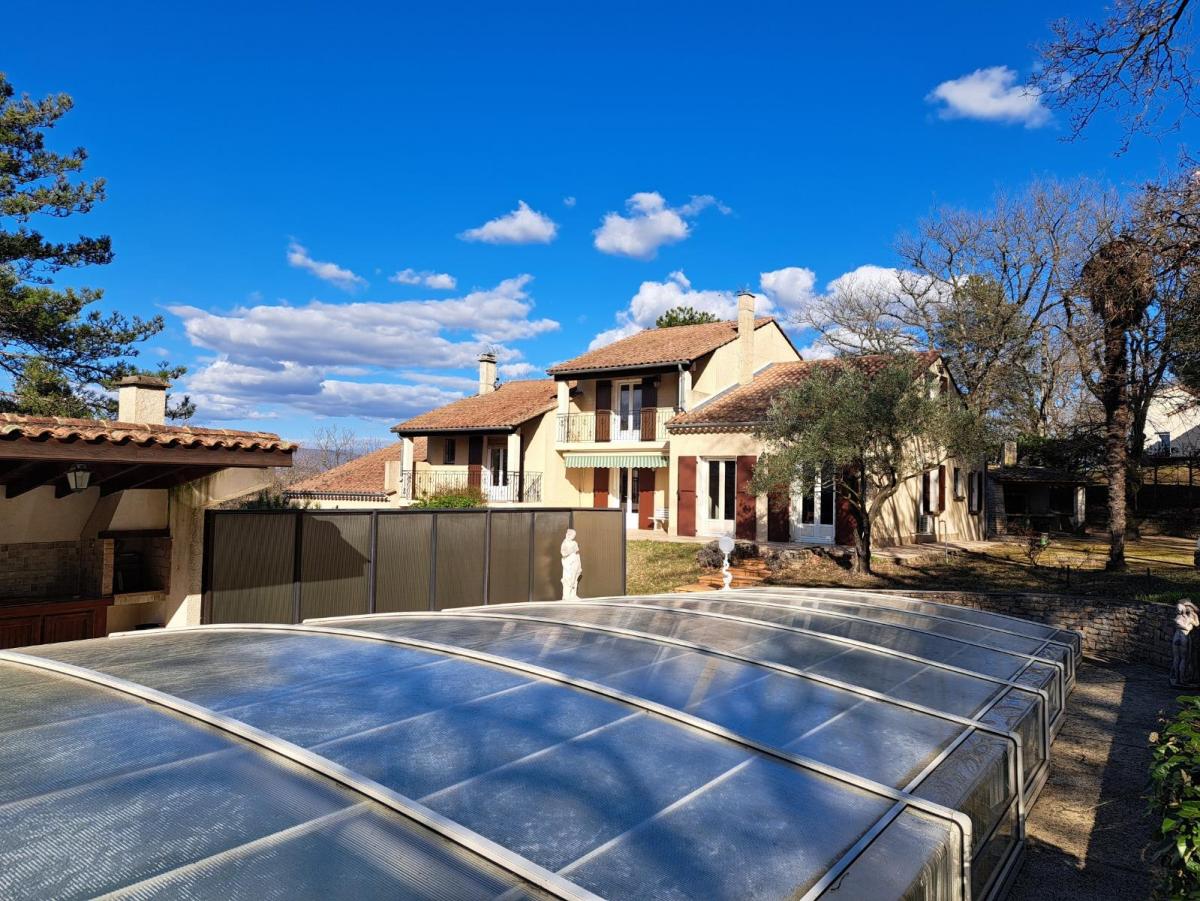 Maison 9 pièces 285 m² · à Montélimar · 285 m² · 599 000 €