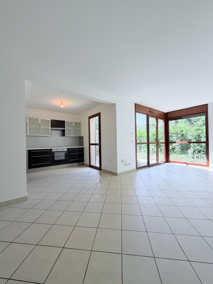 Appartement 5 pièces 109 m² · à Corenc · 109,4 m² · 420 000 €