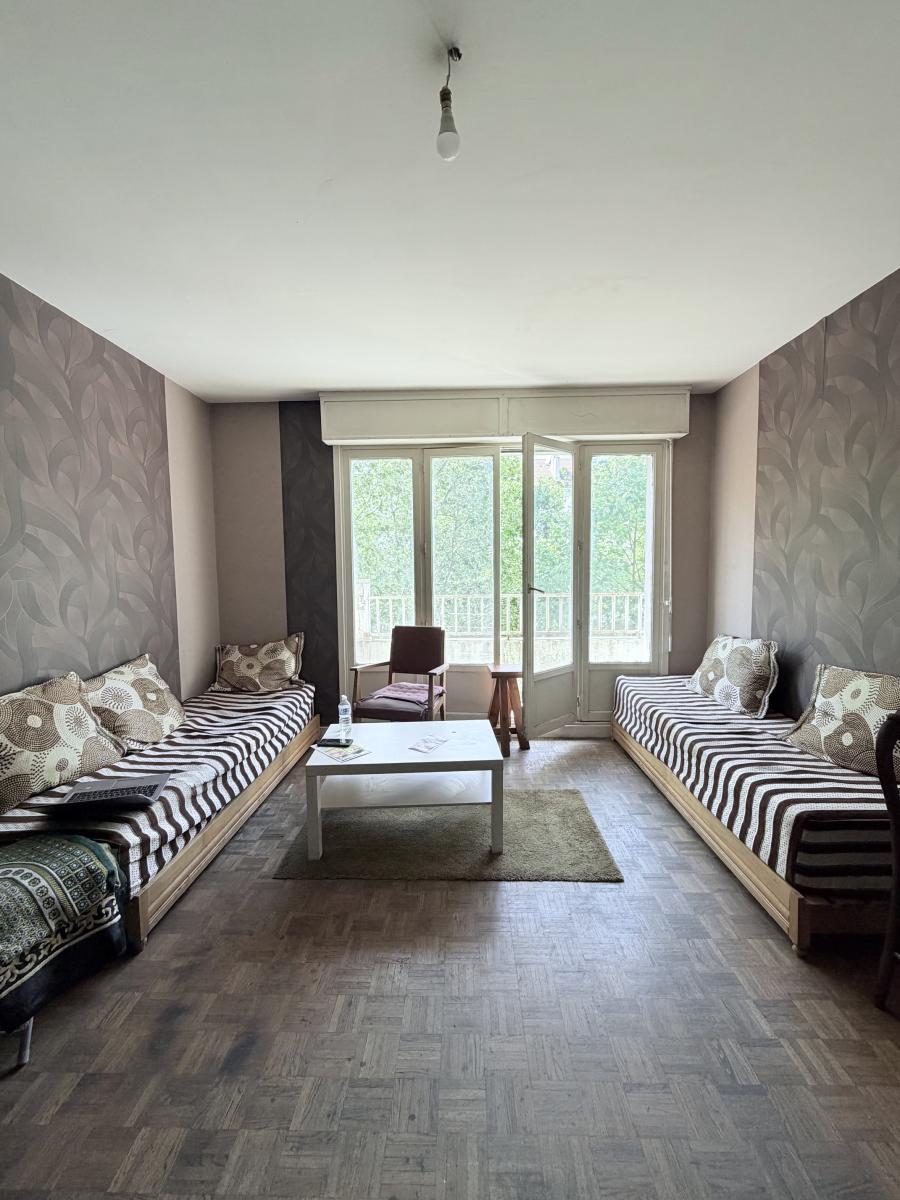 Appartement 2 pièces 53 m² · à Grenoble · 53 m² · 100 000 €