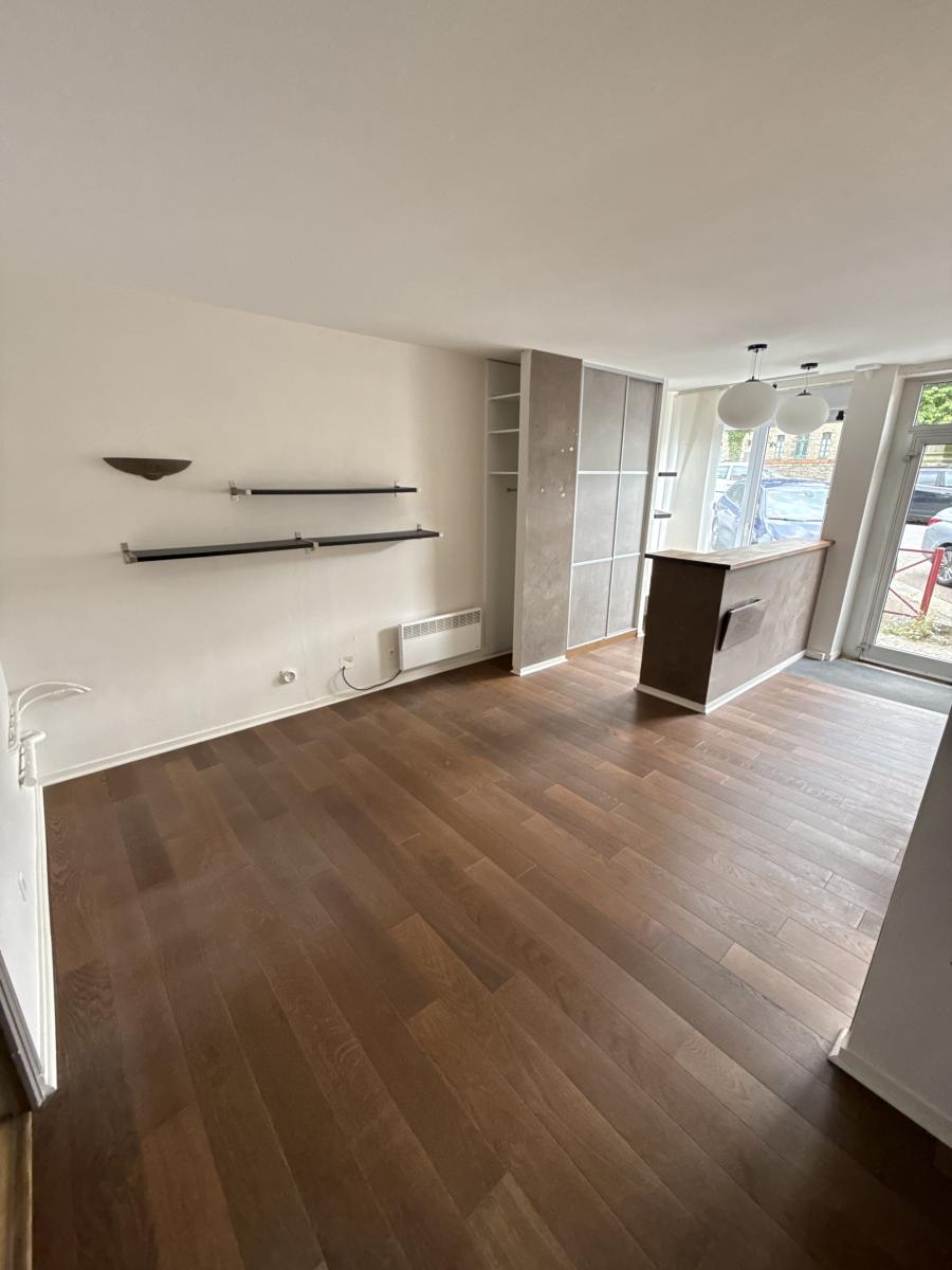 Local commercial 40 m² · à Bourg-des-Comptes · 40 m² · 500 €/mois