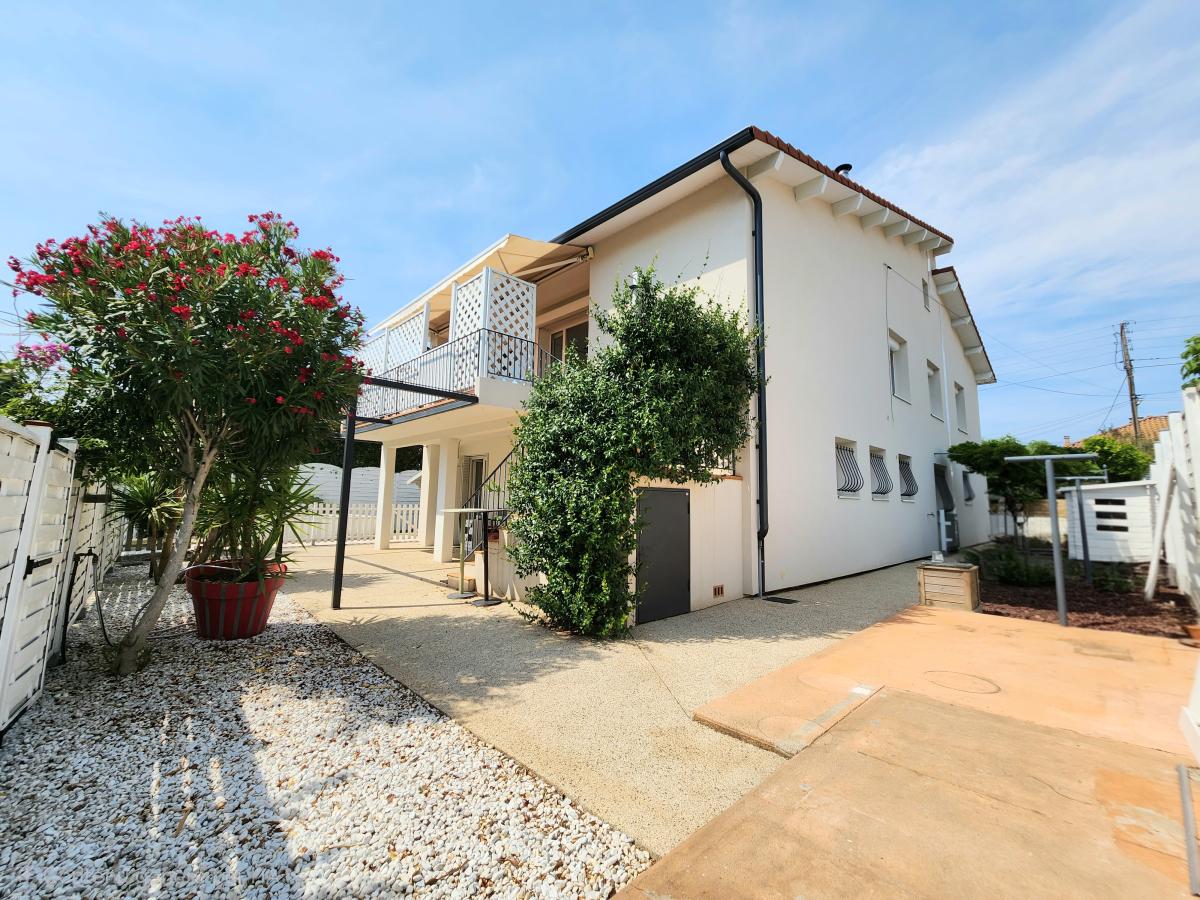 Maison 10 pièces 243 m² · à Montélimar · 242,9 m² · 395 000 €