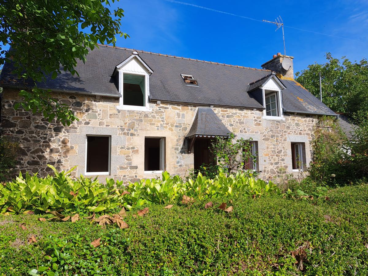 Maison 5 pièces 92 m² · à Squiffiec · 92,3 m² · 84 250 €