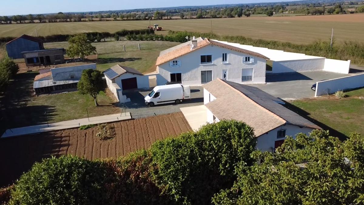 Maison 180 m² · à Saint-Germier · 180 m² · 271 700 €