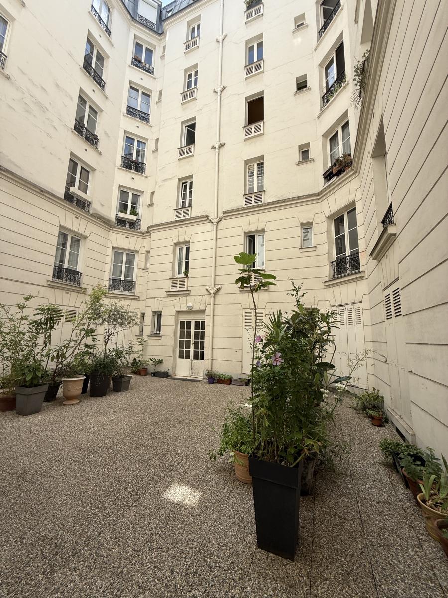 Appartement 2 pièces 45 m² · à Paris 11e Arrondissement · 45 m² · 470 000 €