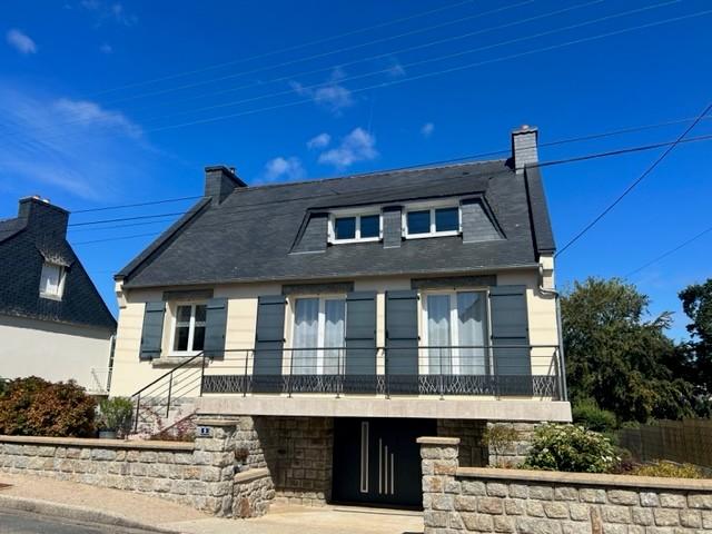 Maison 122 m² · à Huelgoat · 122 m² · 261 450 €