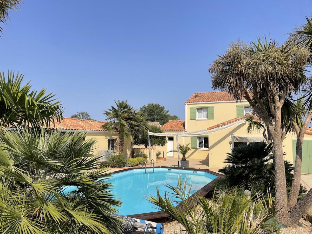 Maison 6 pièces 200 m² · à Frossay · 199,9 m² · 496 900 €